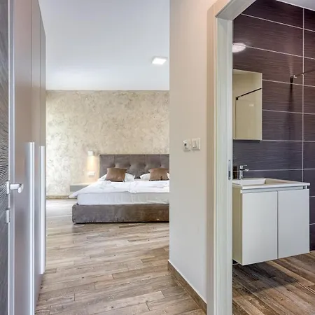 Βίλα Contemporary Nada With Pool And Sauna