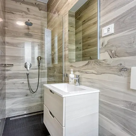 Villa Contemporary Nada With Pool And Sauna
